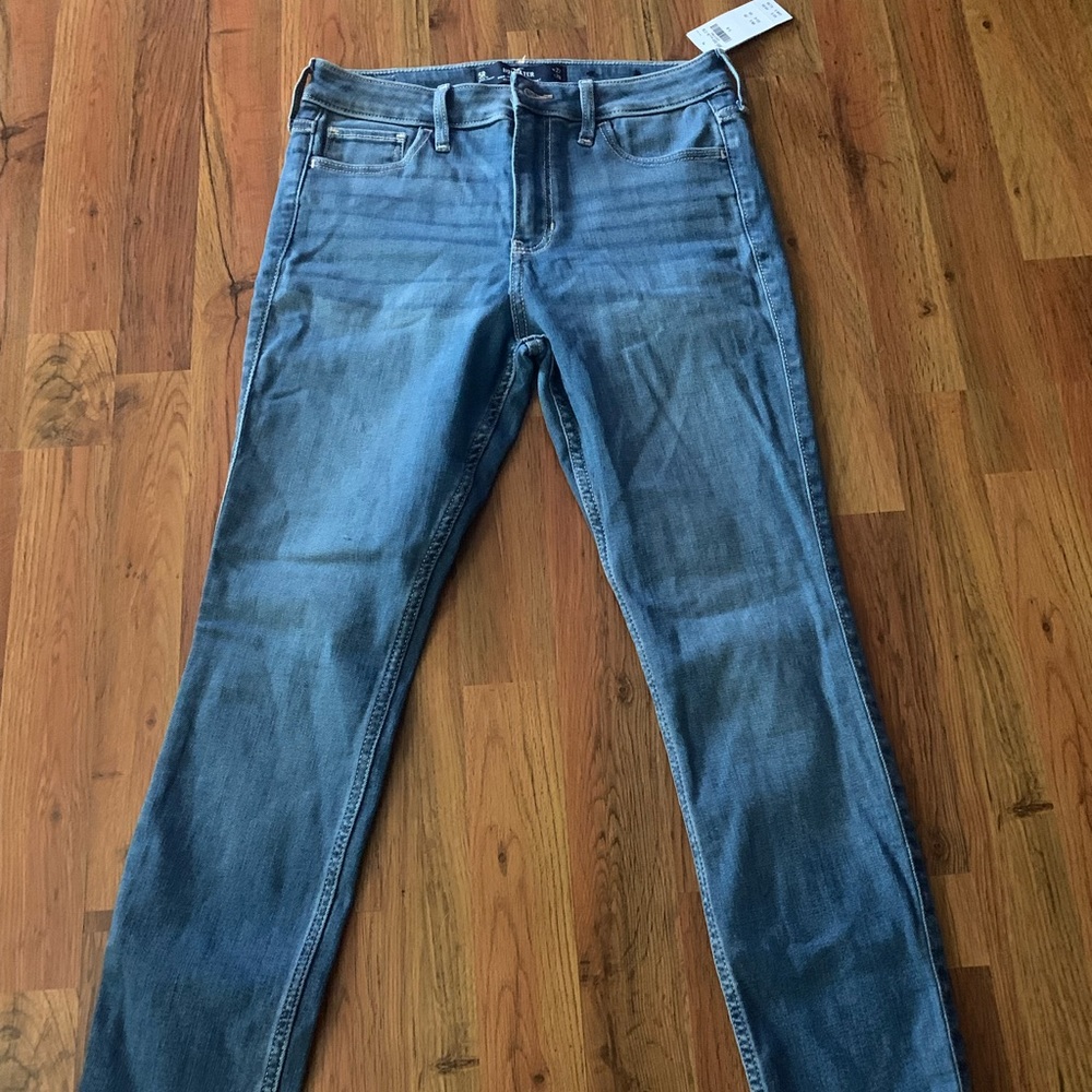 Hollister High Rise Super Skinny size 5R